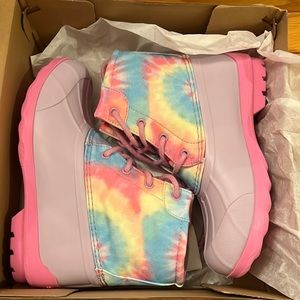 NWT size 2 girls sperry boot